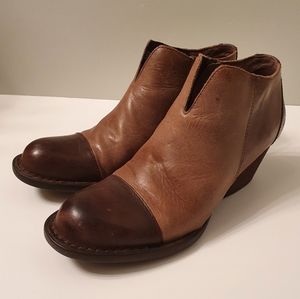 Born leather booties , size 9.5, two shades of brown